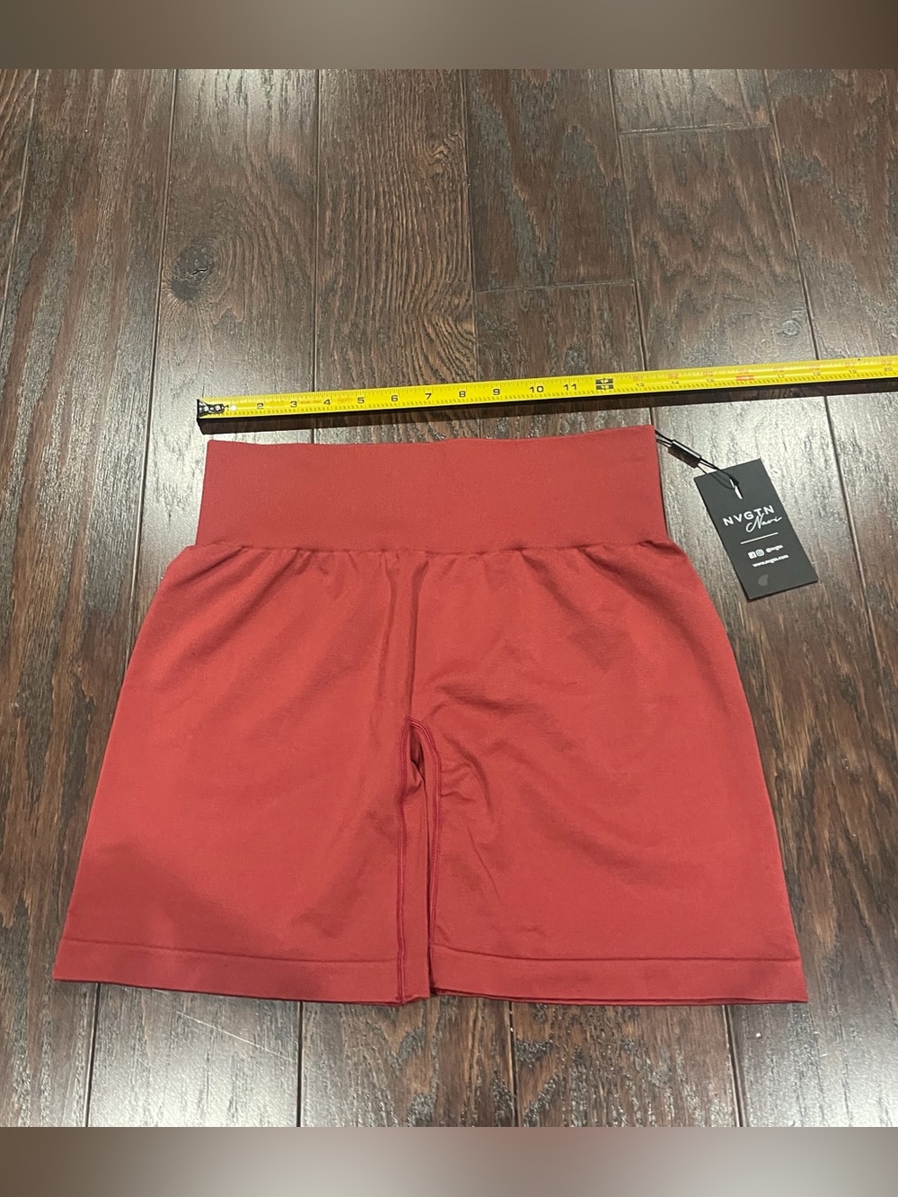 NVGTN Seamless Stretch High Waisted Carmine Short Women Size Medium NEW